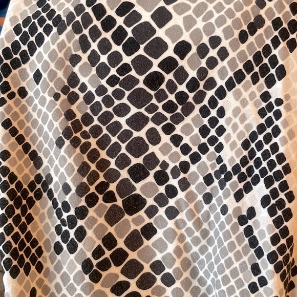 LuLaRoe Tall and Curvy leggings - nwot - Picture 2 of 2